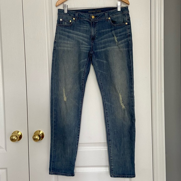 MICHAEL KORS Distressed Mid-rise Dillon Relaxed Jeans - Picture 3 of 10